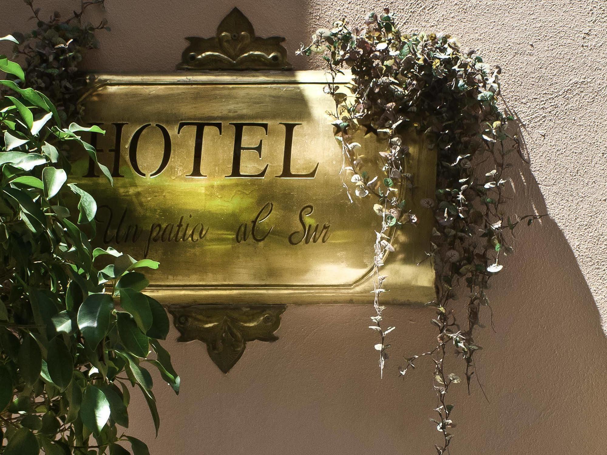 Un Patio Al Sur Hotel Sevilla Buitenkant foto